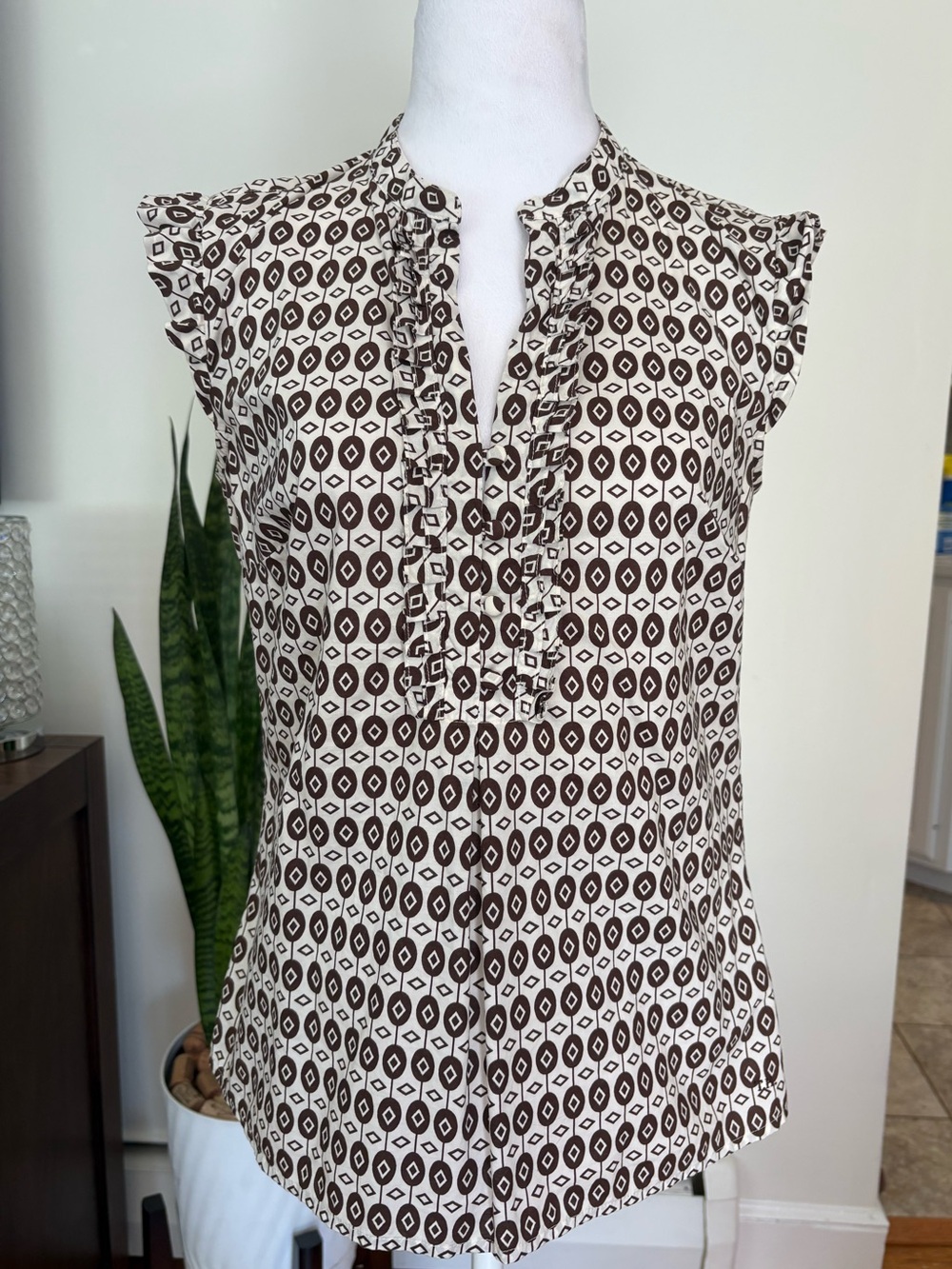 🎾Tommy Hilfiger Sleeveless Ruffle-Front Blouse